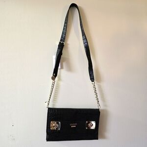 Guess Purse NWT